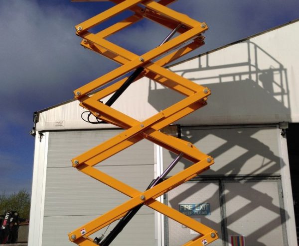 hauloutte 12 metre scissor lifts